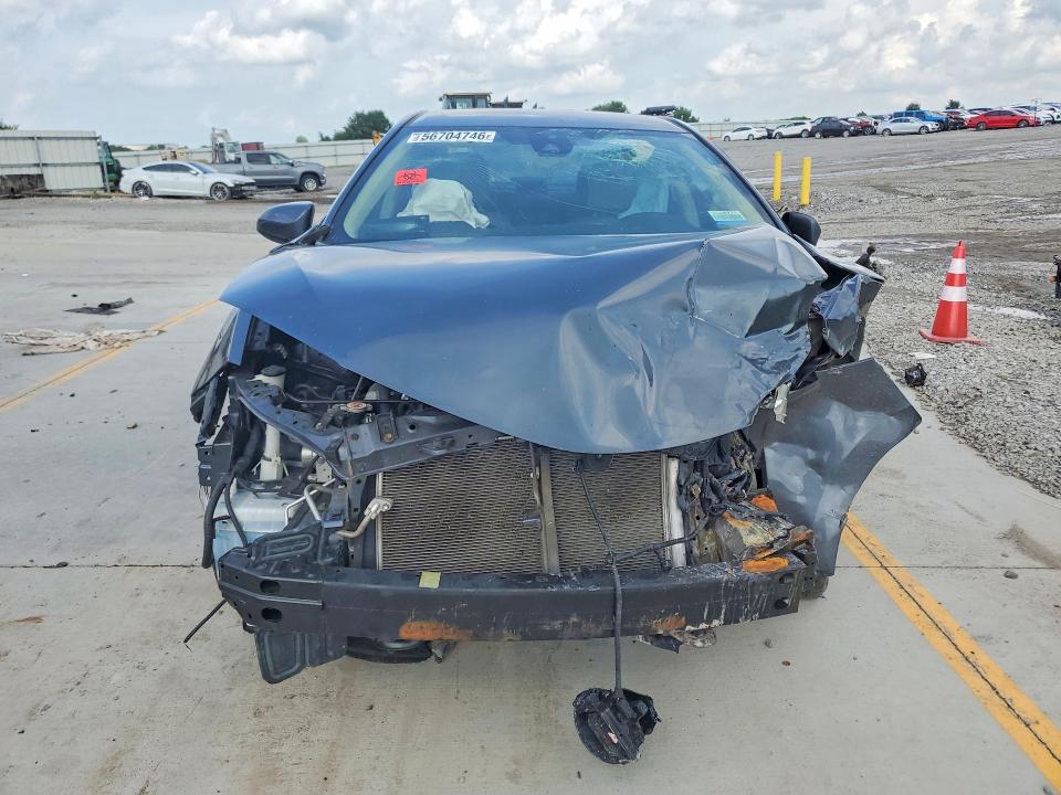 56704746 :رقم المزاد ، 5YFBURHE5KP880137 vin ، 2019 Toyota Corolla مزاد بيع