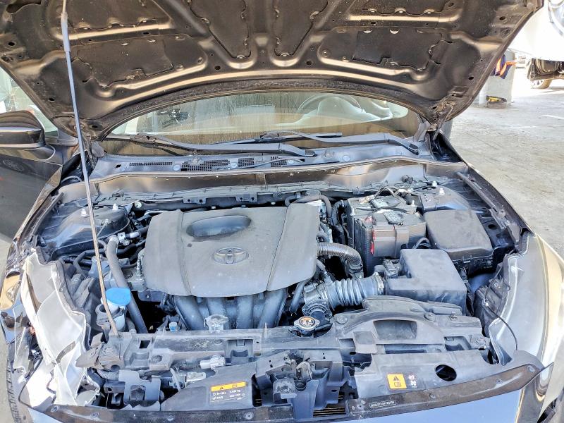 55825476 :رقم المزاد ، 3MYDLBYV3HY180999 vin ، 2017 Toyota Yaris Ia مزاد بيع