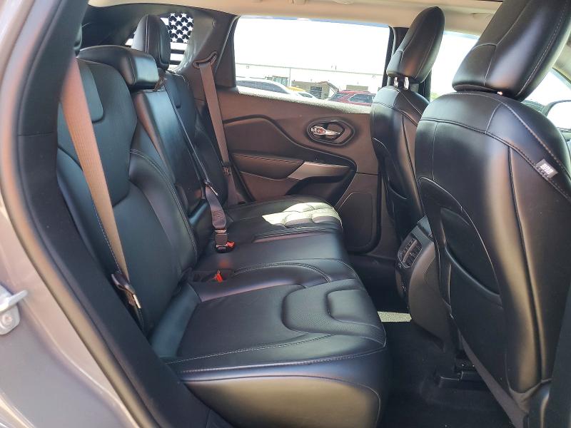 56996126 :رقم المزاد ، 1C4PJLMX5MD180692 vin ، 2021 Jeep Cherokee مزاد بيع