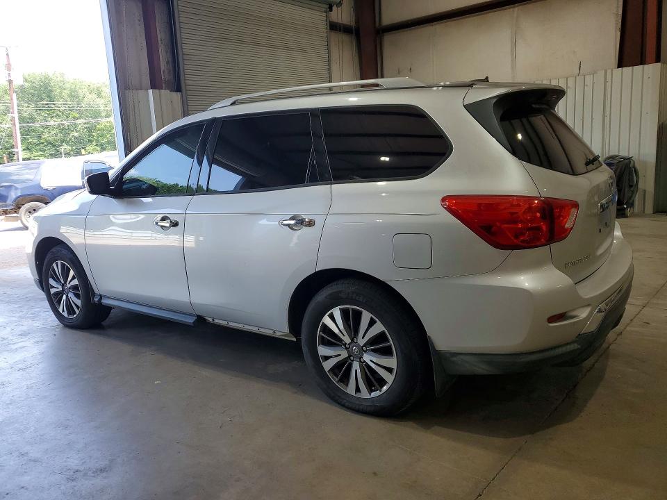 Продажа на аукционе авто 2017 Nissan Pathfinder, vin: 5N1DR2MN7HC656923, номер лота: 58820556