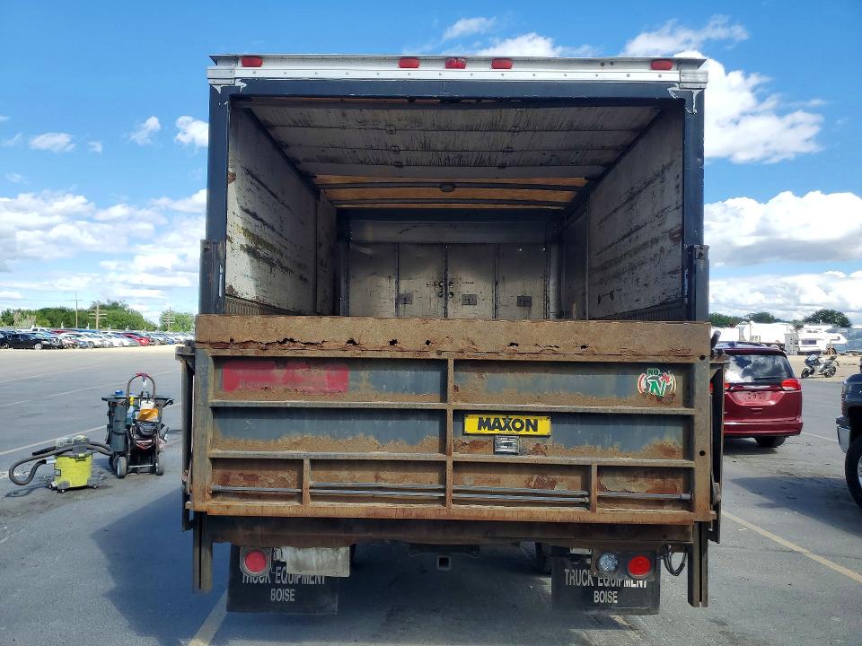 56549826 :رقم المزاد ، 1FDAF56S03EB73335 vin ، 2003 Ford F550 مزاد بيع