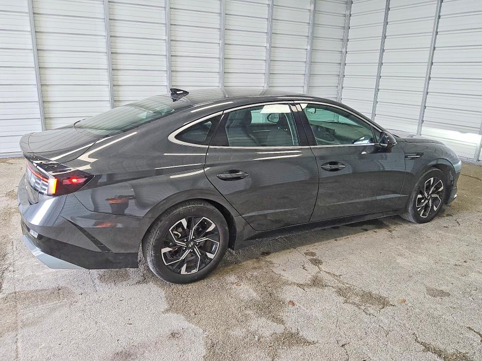 2025 Hyundai Sonata მანქანა იყიდება აუქციონზე, vin: KMHL64JA9SA468814, აუქციონის ნომერი: 55595996