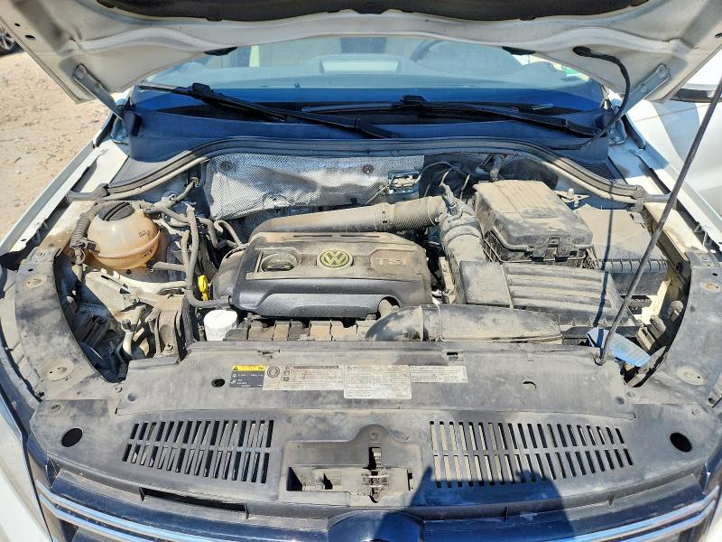 2017 Volkswagen Tiguan მანქანა იყიდება აუქციონზე, vin: WVGAV7AX5HK026552, აუქციონის ნომერი: 57751826