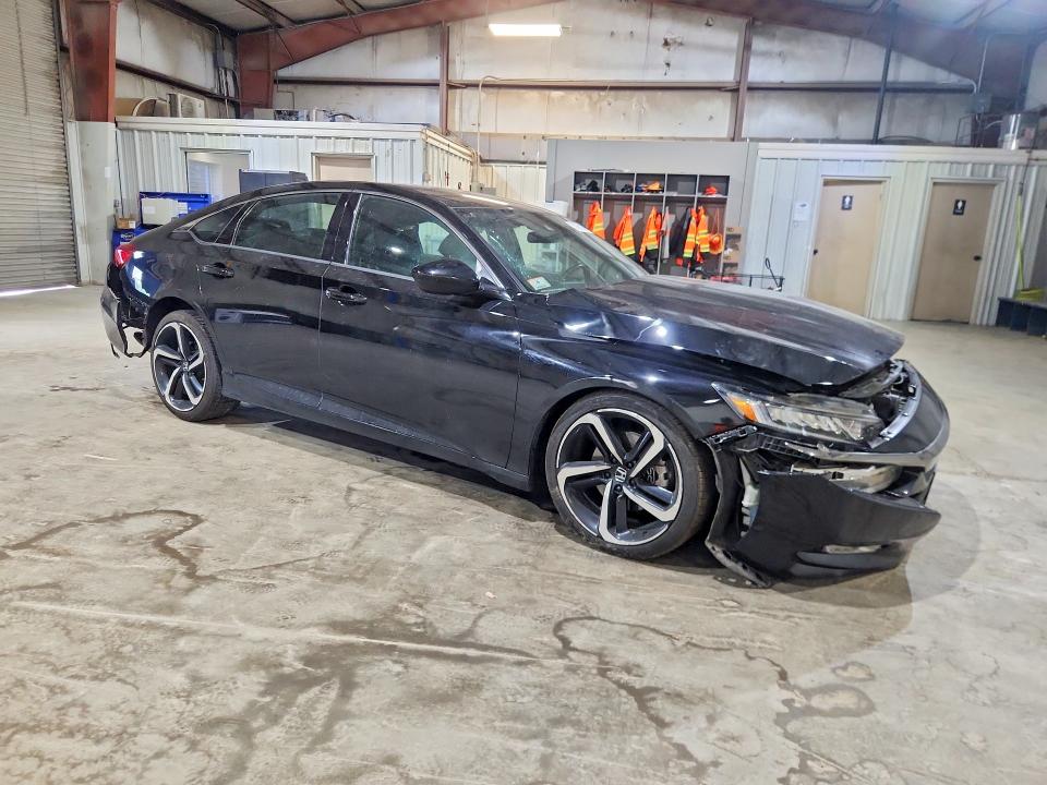 Aukcja sprzedaży 2018 Honda Accord, vin: 1HGCV1F31JA094330, numer aukcji: 57901376