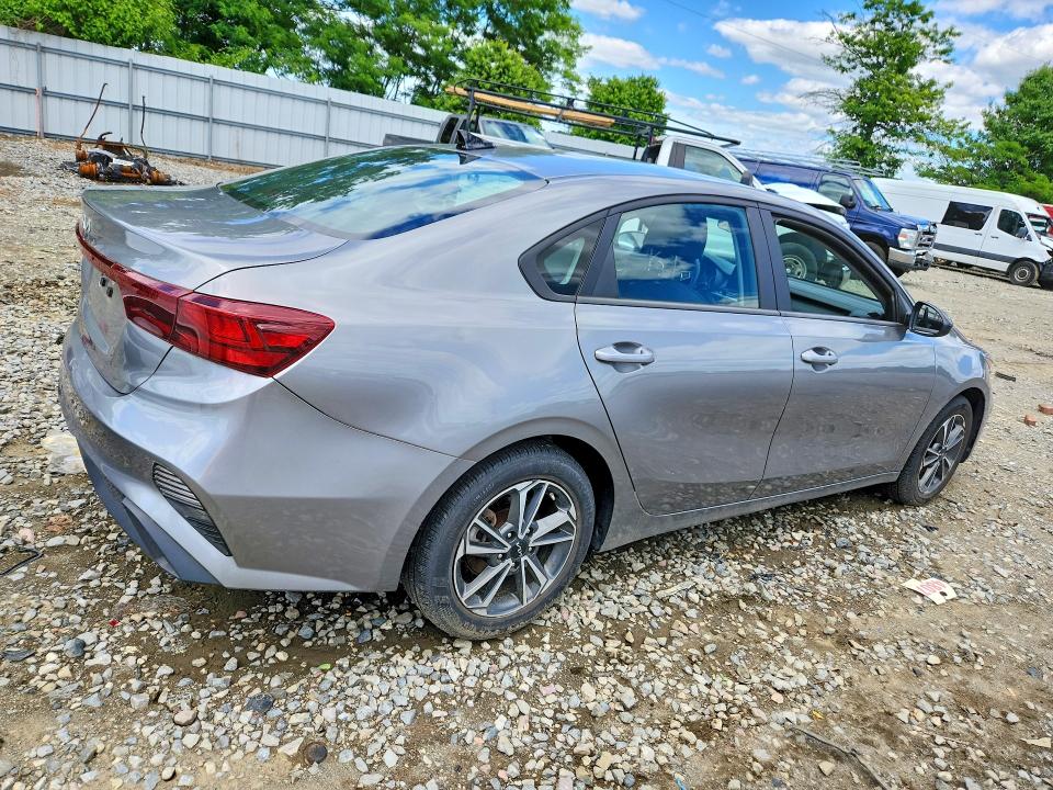 57397816 :رقم المزاد ، 3KPF24AD0NE455006 vin ، 2022 Kia Forte مزاد بيع