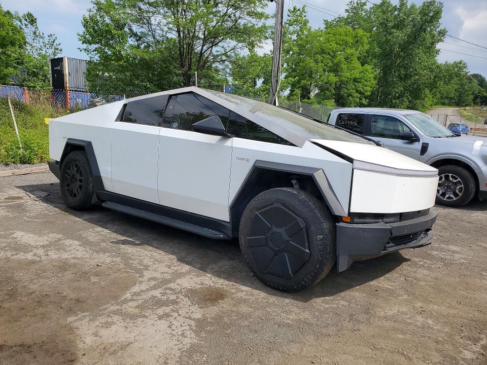 2024 Tesla Cybertruck მანქანა იყიდება აუქციონზე, vin: 7G2CEHED7RA014463, აუქციონის ნომერი: 57118636