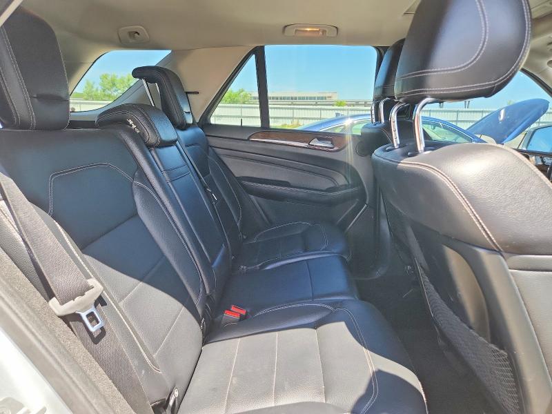 56305326 :رقم المزاد ، 4JGDA5HB0CA009633 vin ، 2012 Mercedes-benz Ml مزاد بيع
