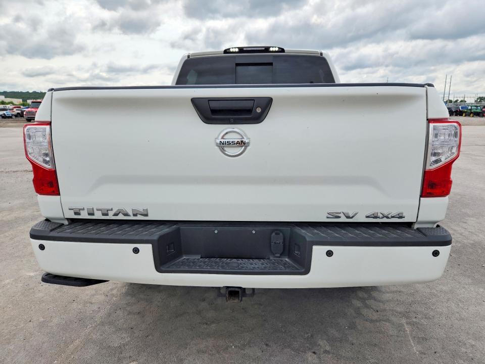 58104416 :رقم المزاد ، 1N6AA1E56JN513749 vin ، 2018 Nissan Titan مزاد بيع
