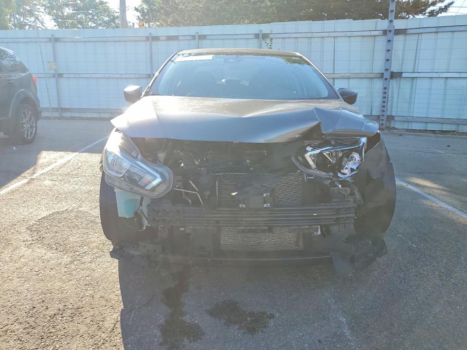58504476 :رقم المزاد ، 3N1CN8DV3LL888403 vin ، 2020 Nissan Versa مزاد بيع
