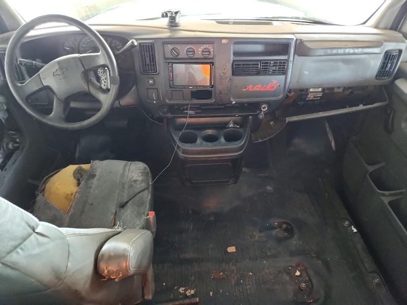 57189976 :رقم المزاد ، 1GCFG15XX51129950 vin ، 2005 Chevrolet Express G1500 مزاد بيع