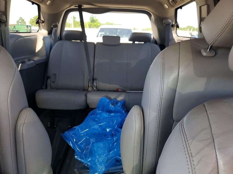 2015 Toyota Sienna მანქანა იყიდება აუქციონზე, vin: 5TDDK3DC4FS119466, აუქციონის ნომერი: 56988976