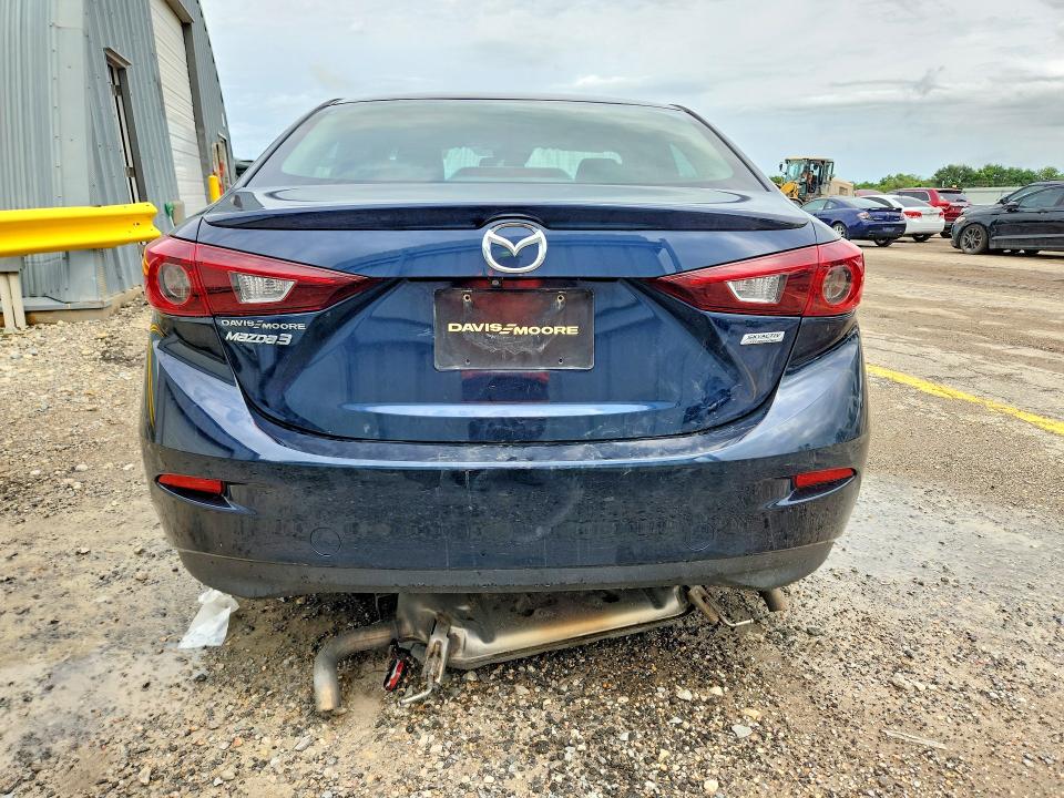 2018 Mazda 3 მანქანა იყიდება აუქციონზე, vin: 3MZBN1V39JM271766, აუქციონის ნომერი: 58773026