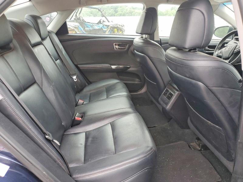 55692756 :رقم المزاد ، 4T1BK1EB5JU285335 vin ، 2018 Toyota Avalon مزاد بيع