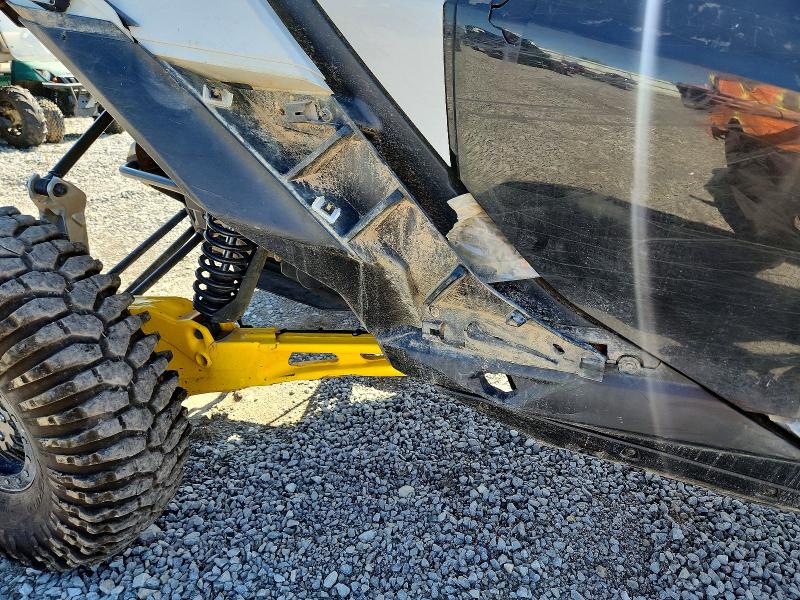 57391106 :رقم المزاد ، 3JB8GAT4XRE000162 vin ، 2024 Can-am Maverick R مزاد بيع