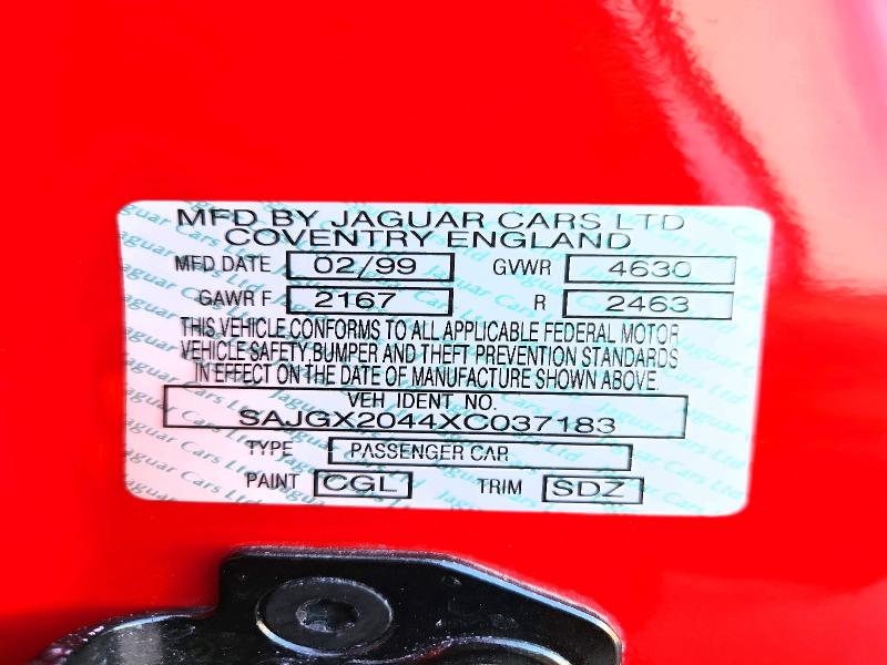 1999 Jaguar Xk8 მანქანა იყიდება აუქციონზე, vin: SAJGX2044XC037183, აუქციონის ნომერი: 58405196