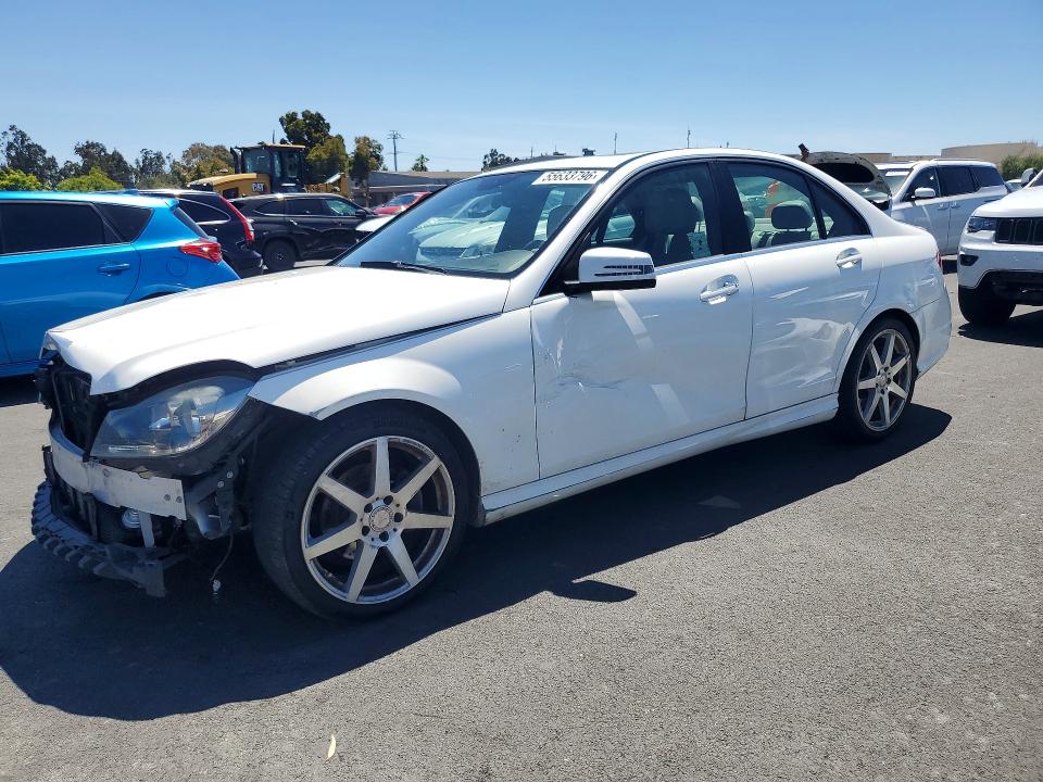 Продаж на аукціоні авто 2014 Mercedes-benz C, vin: WDDGF4HBXEG245306, номер лоту: 55633796