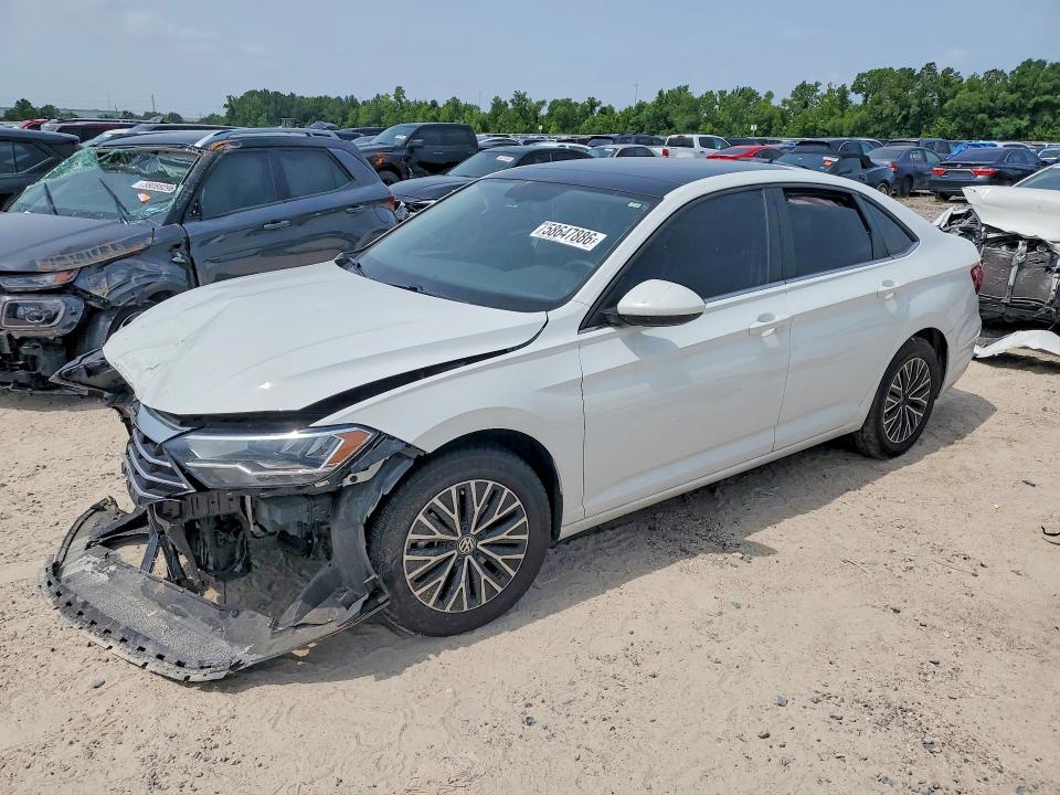 58647886 :رقم المزاد ، 3VWC57BU2MM033525 vin ، 2021 Volkswagen Jetta مزاد بيع