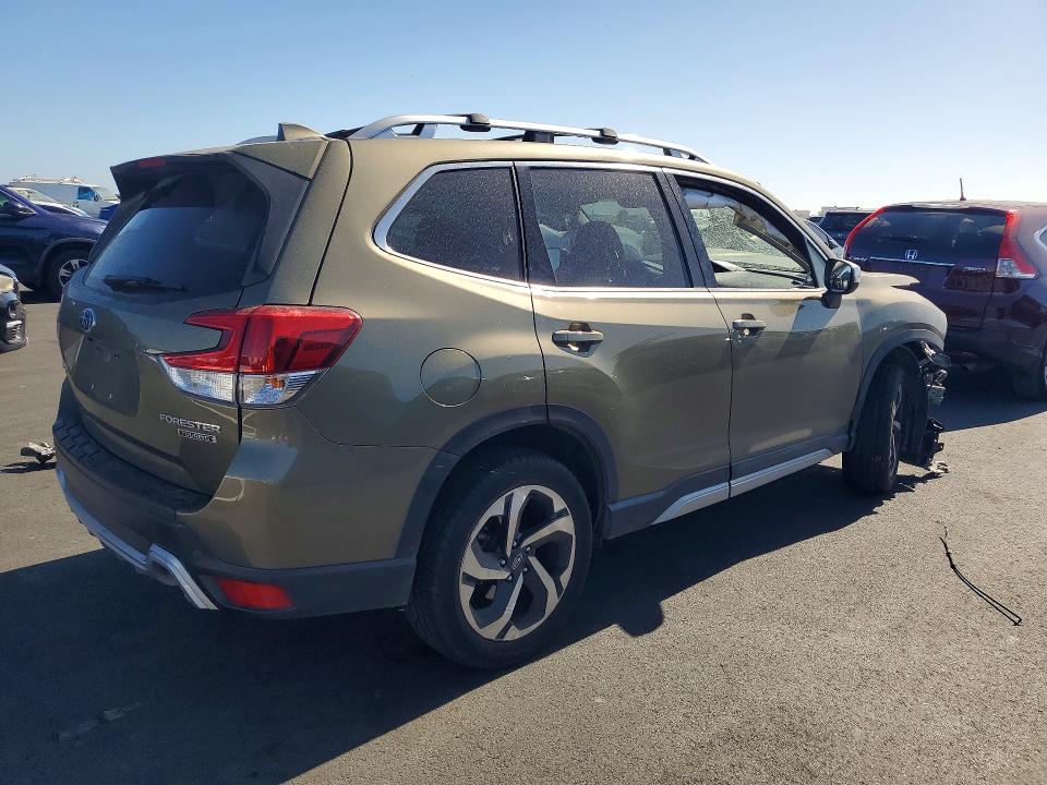 59137826 :رقم المزاد ، JF2SKARC5NH439646 vin ، 2022 Subaru Forester مزاد بيع