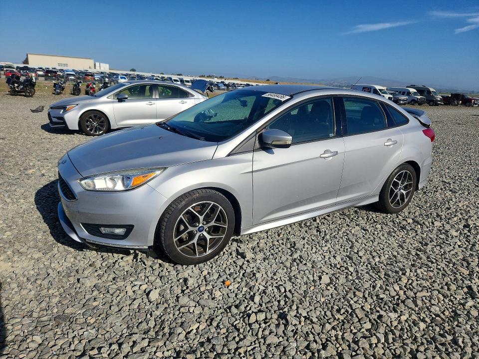 Продажа на аукционе авто 2015 Ford Focus, vin: 1FADP3F24FL232413, номер лота: 56489486