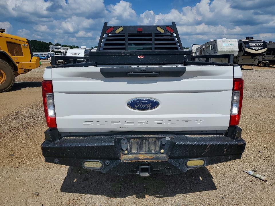Продаж на аукціоні авто 2018 Ford F350, vin: 1FT8W3BT8JEC94973, номер лоту: 54946146