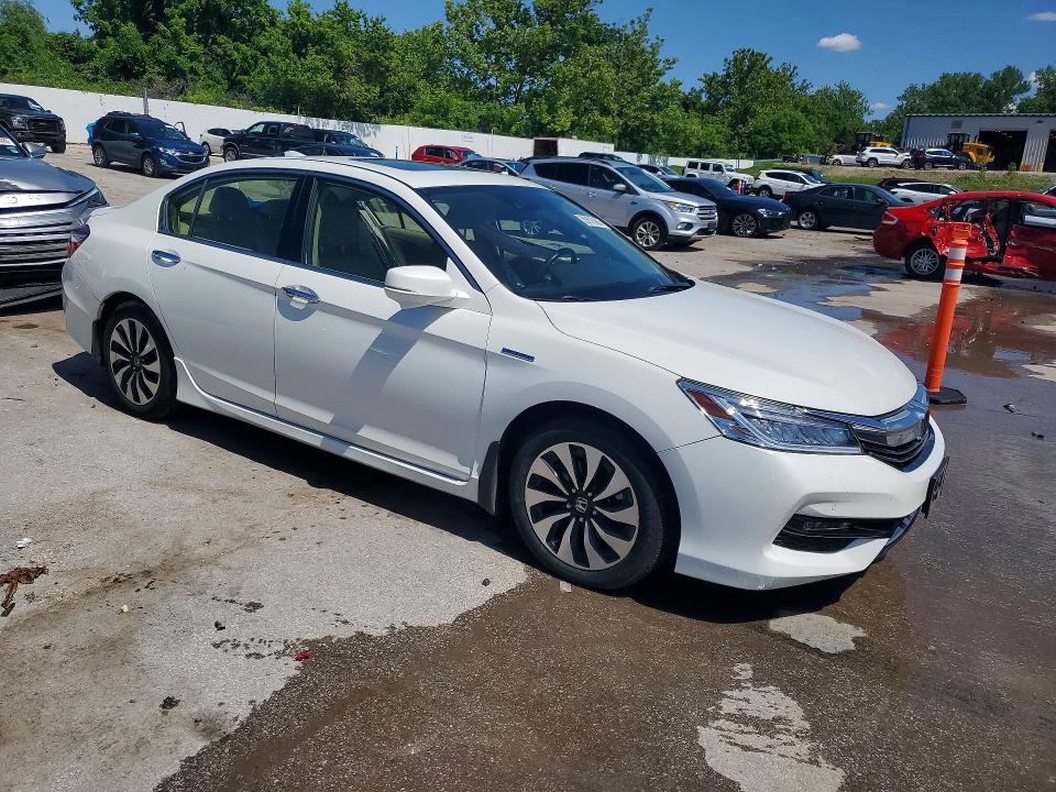 Продажа на аукционе авто 2017 Honda Accord, vin: JHMCR6F77HC019891, номер лота: 55618956