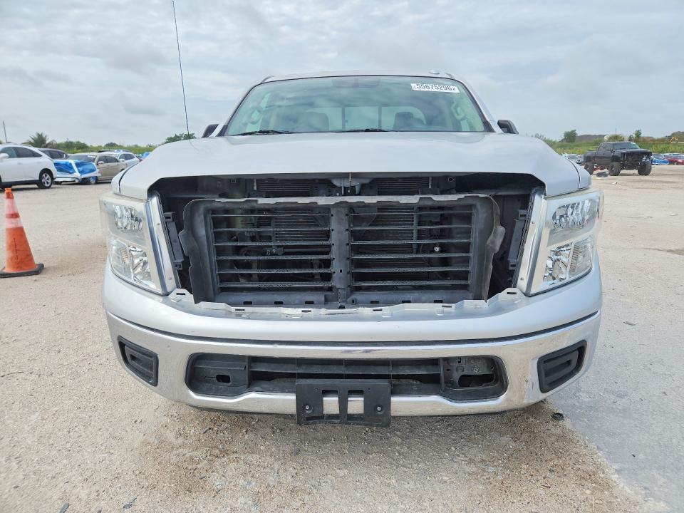 55675296 :رقم المزاد ، 1N6AA1EK2HN518012 vin ، 2017 Nissan Titan مزاد بيع
