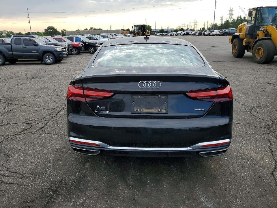 58067026 :رقم المزاد ، WAUDACF57MA003686 vin ، 2021 Audi A5 مزاد بيع