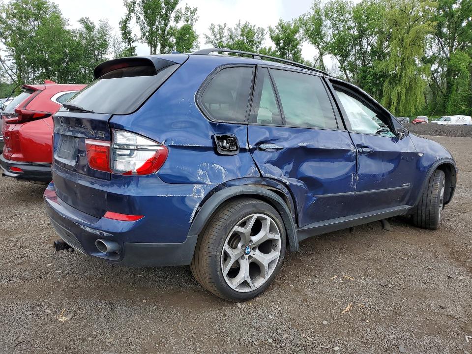2013 Bmw X5 მანქანა იყიდება აუქციონზე, vin: 5UXZV4C57D0E13077, აუქციონის ნომერი: 57652866
