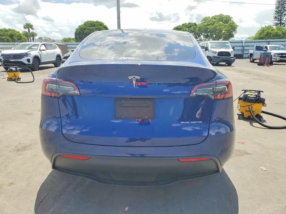 59139506 :رقم المزاد ، 7SAYGAEE6PF850531 vin ، 2023 Tesla Model Y مزاد بيع