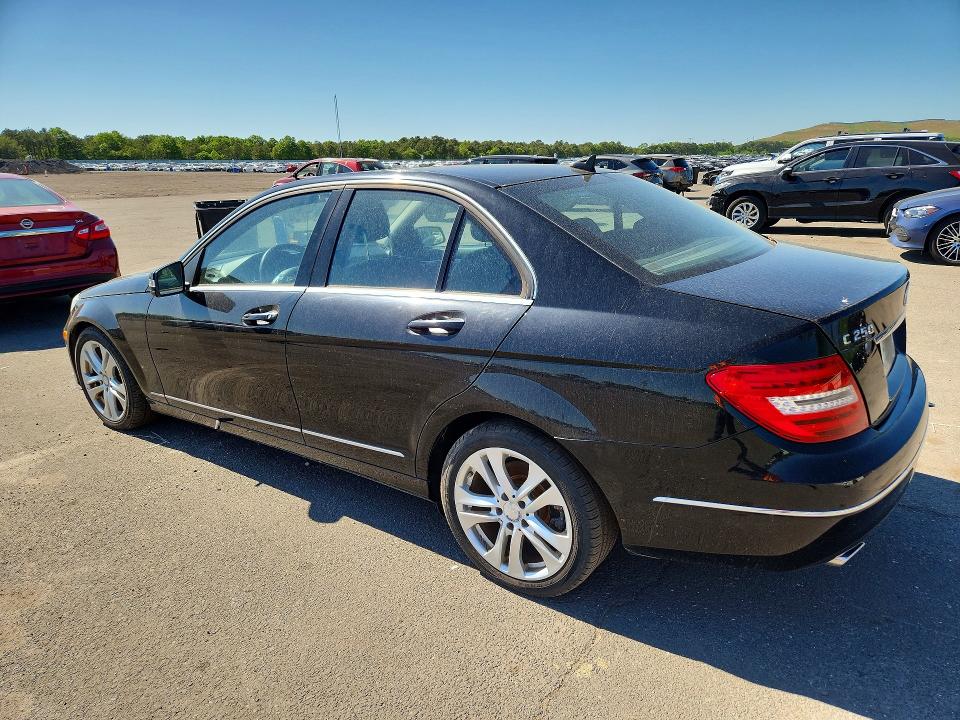 55423096 :رقم المزاد ، WDDGF4HB5DR273078 vin ، 2013 Mercedes-benz C مزاد بيع