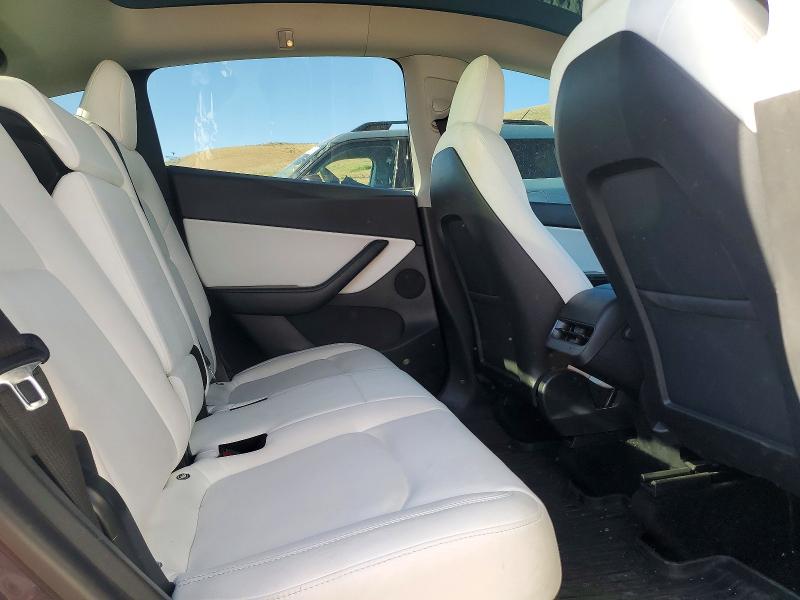 58278556 :رقم المزاد ، 5YJYGDEE9MF063342 vin ، 2021 Tesla Model Y مزاد بيع