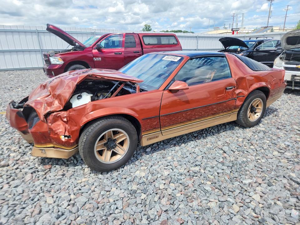 58036966 :رقم المزاد ، 1G1FP87H3FL471852 vin ، 1985 Chevrolet Camaro مزاد بيع