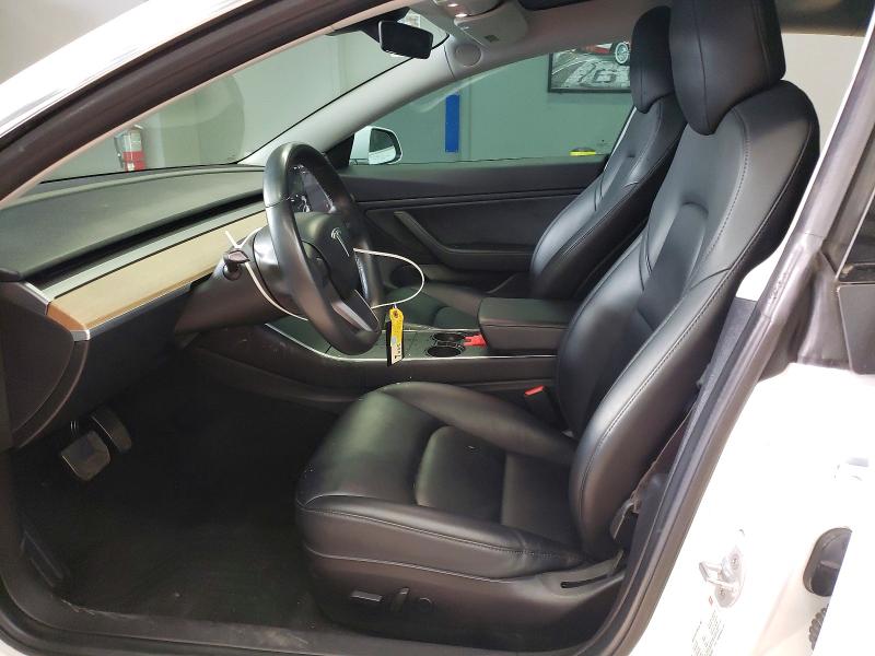 56214226 :رقم المزاد ، 5YJ3E1EA0JF051247 vin ، 2018 Tesla Model 3 مزاد بيع