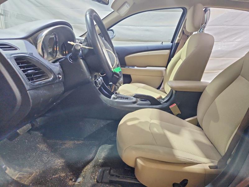 57331976 :رقم المزاد ، 1C3CCBBBXDN665645 vin ، 2013 Chrysler 200 مزاد بيع