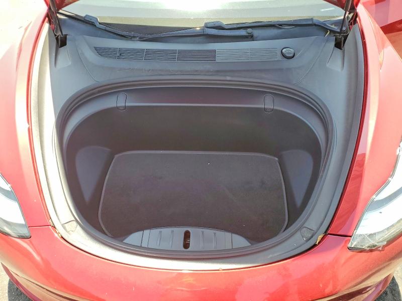 55472116 :رقم المزاد ، 5YJ3E1EB9JF104679 vin ، 2018 Tesla Model 3 مزاد بيع