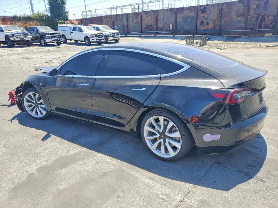 Продаж на аукціоні авто 2018 Tesla Model 3, vin: 5YJ3E1EA0JF047599, номер лоту: 55930836