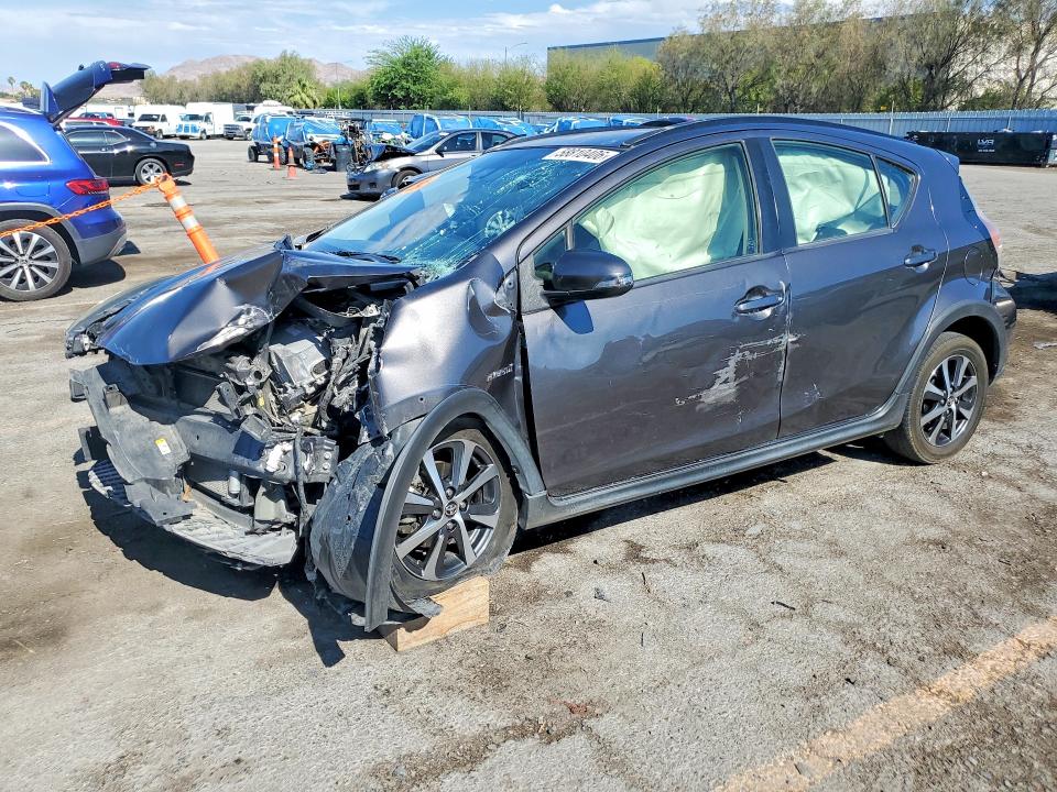 58810406 :رقم المزاد ، JTDKDTB38J1608463 vin ، 2018 Toyota Prius C مزاد بيع