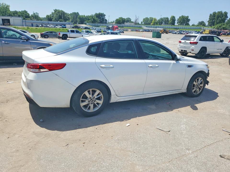 59100836 :رقم المزاد ، 5XXGT4L3XJG233810 vin ، 2018 Kia Optima مزاد بيع