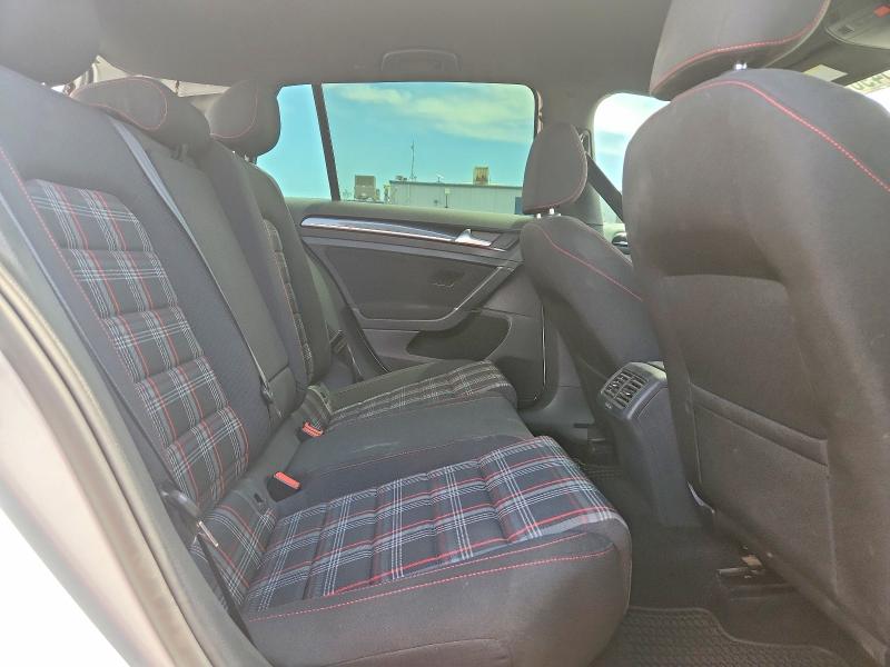 54906226 :رقم المزاد ، 3VW5T7AU4HM042927 vin ، 2017 Volkswagen Gti مزاد بيع