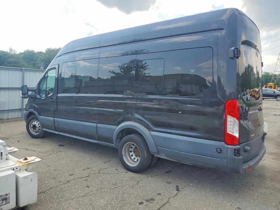57317876 :رقم المزاد ، 1FBVU4XG2FKA74901 vin ، 2015 Ford Transit مزاد بيع