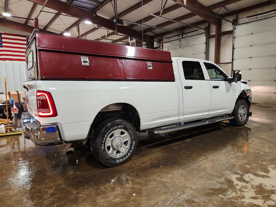 56991526 :رقم المزاد ، 3C6UR5HJ3RG413791 vin ، 2024 Ram 2500 مزاد بيع