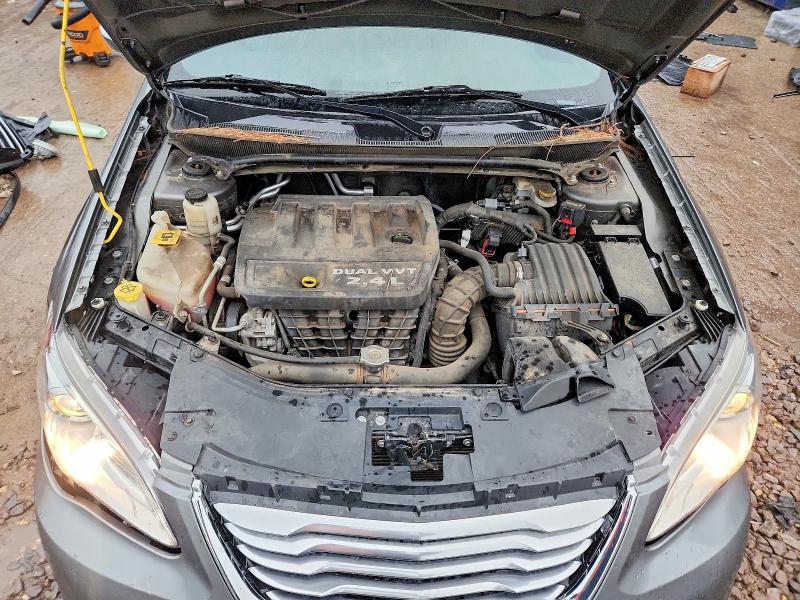 57749116 :رقم المزاد ، 1C3CCBCB0CN304938 vin ، 2012 Chrysler 200 مزاد بيع