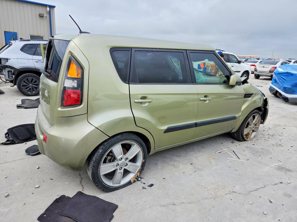 2011 Kia Soul მანქანა იყიდება აუქციონზე, vin: KNDJT2A29B7248460, აუქციონის ნომერი: 58237006
