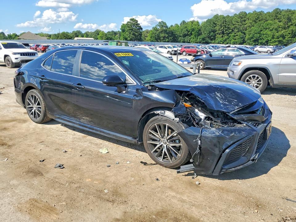 2022 Toyota Camry მანქანა იყიდება აუქციონზე, vin: 4T1G11AK1NU704365, აუქციონის ნომერი: 56673566