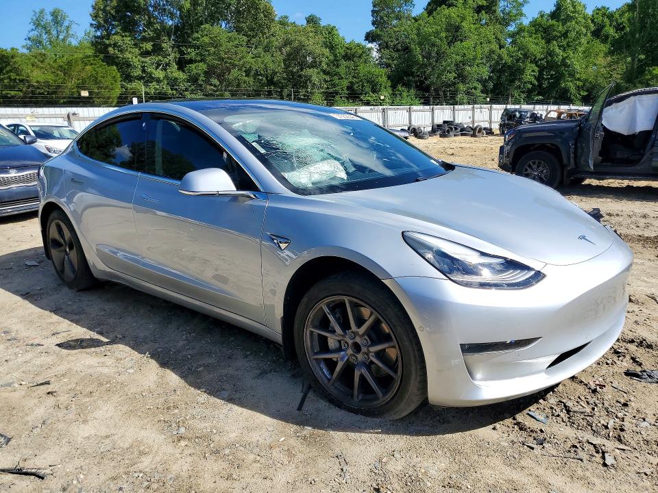 57352346 :رقم المزاد ، 5YJ3E1EA9JF095361 vin ، 2018 Tesla Model 3 مزاد بيع