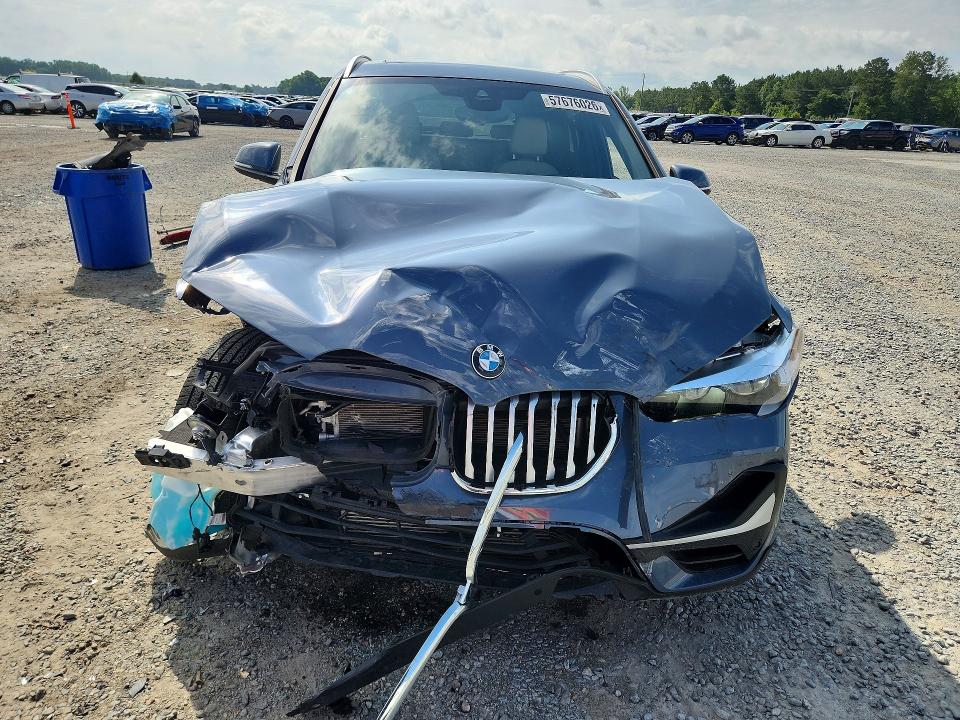 57676026 :رقم المزاد ، WBXJG9C03M5U39222 vin ، 2021 Bmw X1 مزاد بيع