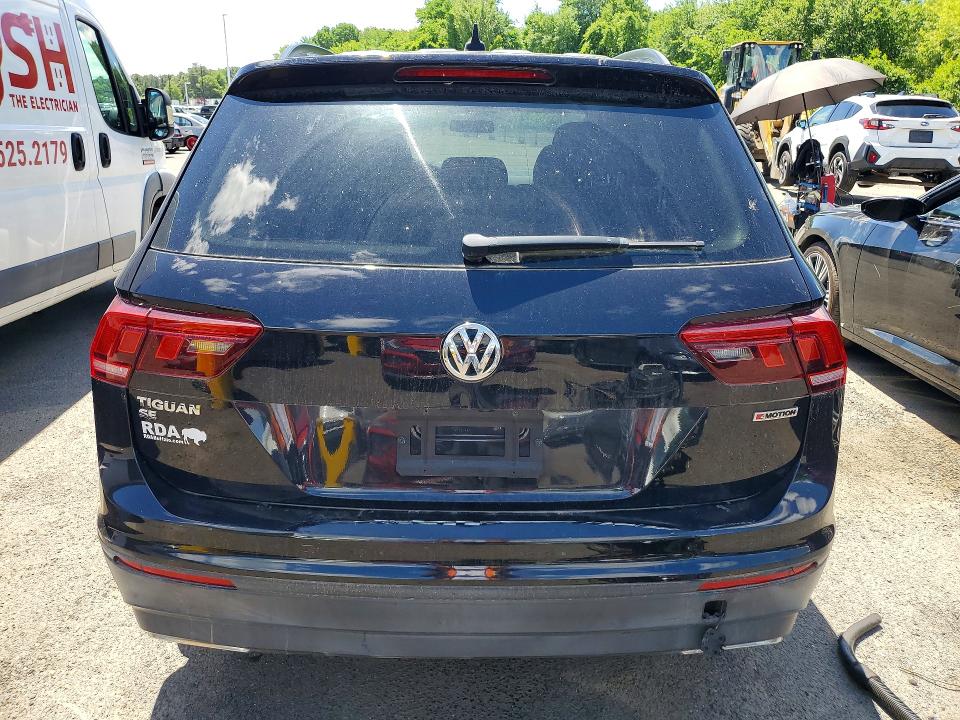 57642136 :رقم المزاد ، 3VV2B7AX8KM056356 vin ، 2019 Volkswagen Tiguan مزاد بيع
