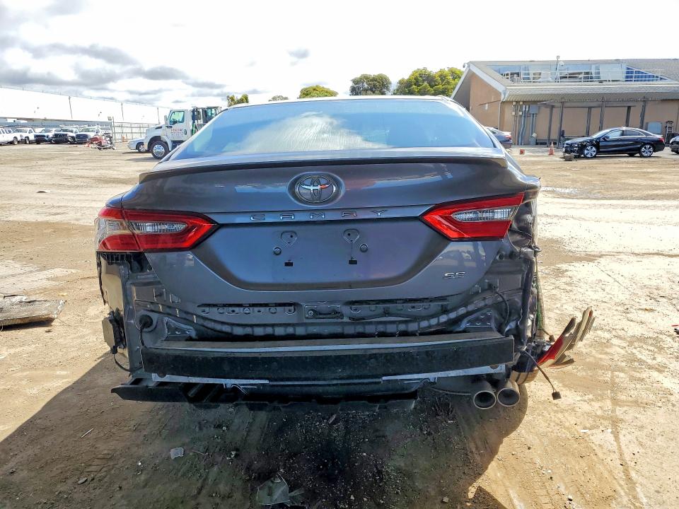 Продажа на аукционе авто 2018 Toyota Camry, vin: 4T1B11HK2JU157892, номер лота: 56893076