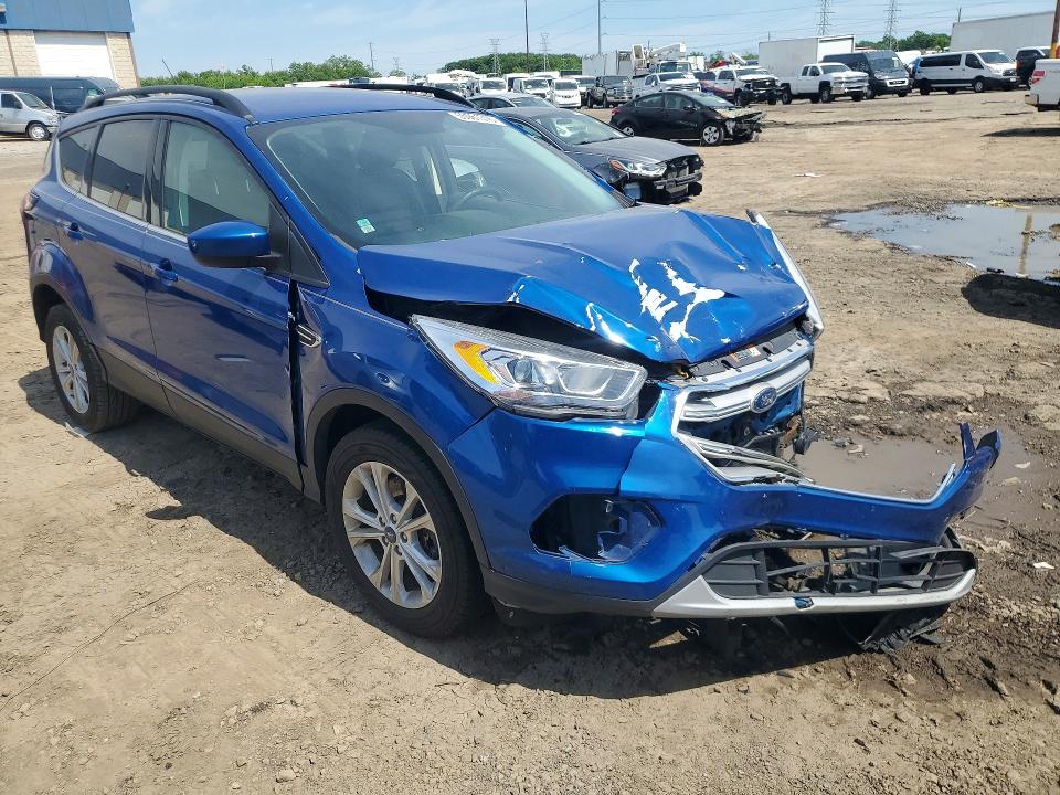 Продажа на аукционе авто 2018 Ford Escape, vin: 1FMCU9HD6JUB71368, номер лота: 55961316