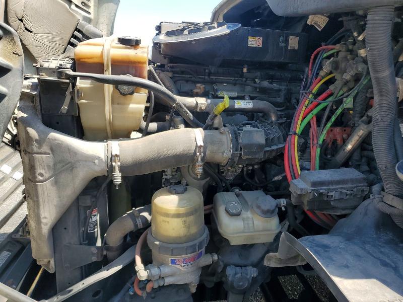 Продаж на аукціоні авто 2018 Freightliner Cascadia 113, vin: 3AKBGADV2JSJN2827, номер лоту: 54423916